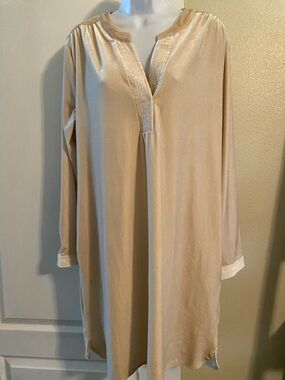 Relaxed Long Sleeve Tunic Dress in Beige with Pockets